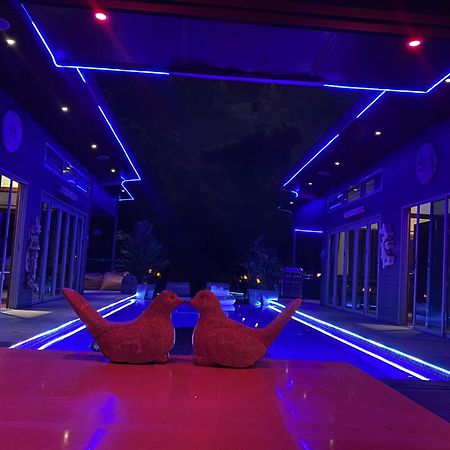 Stunning Villa With Ocean Views And Free Car Lamaj-part Kültér fotó