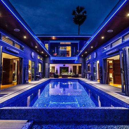 Stunning Villa With Ocean Views And Free Car Lamaj-part Kültér fotó