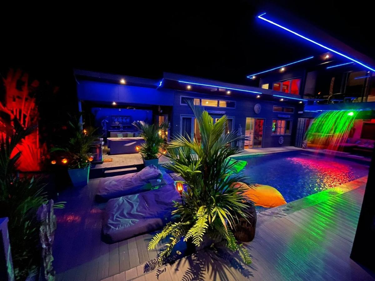 Stunning Villa With Ocean Views And Free Car Lamaj-part Kültér fotó