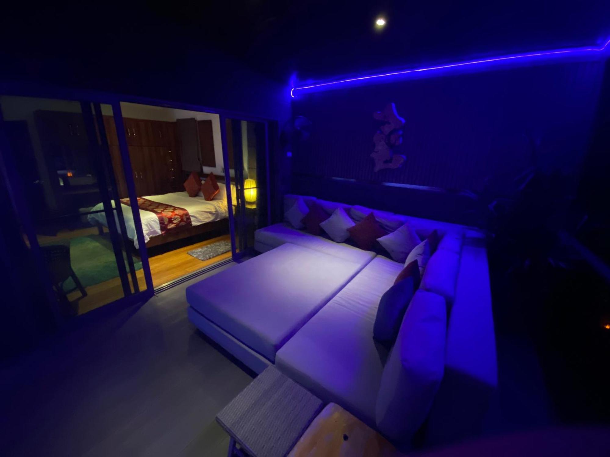 Stunning Villa With Ocean Views And Free Car Lamaj-part Kültér fotó