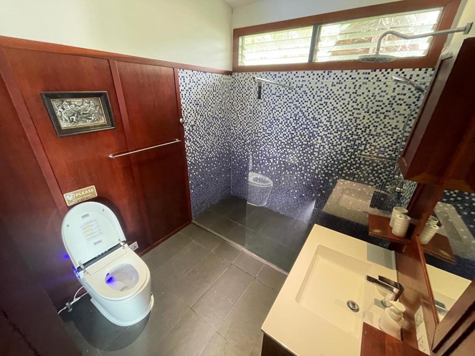 Stunning Villa With Ocean Views And Free Car Lamaj-part Kültér fotó