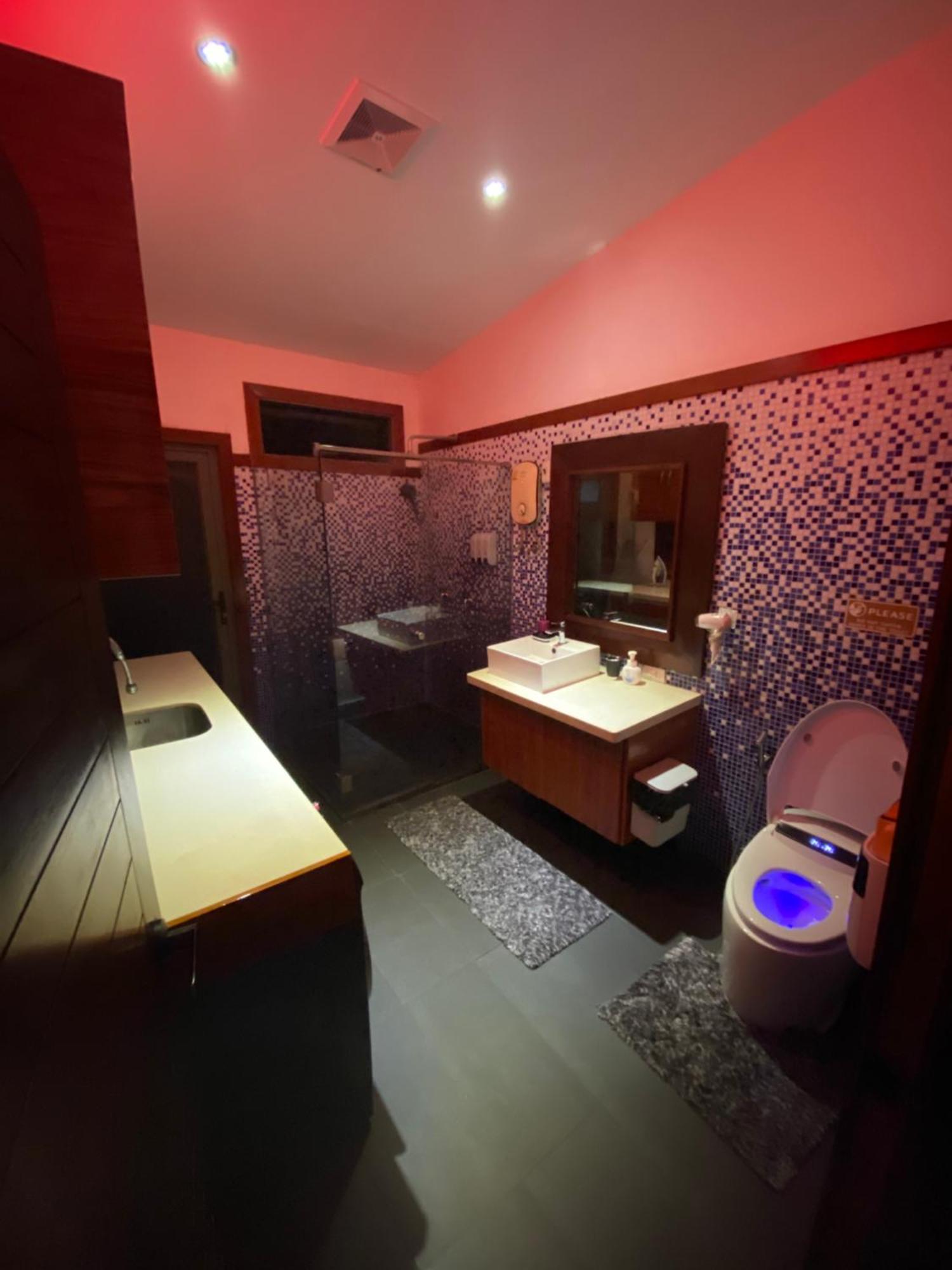 Stunning Villa With Ocean Views And Free Car Lamaj-part Kültér fotó