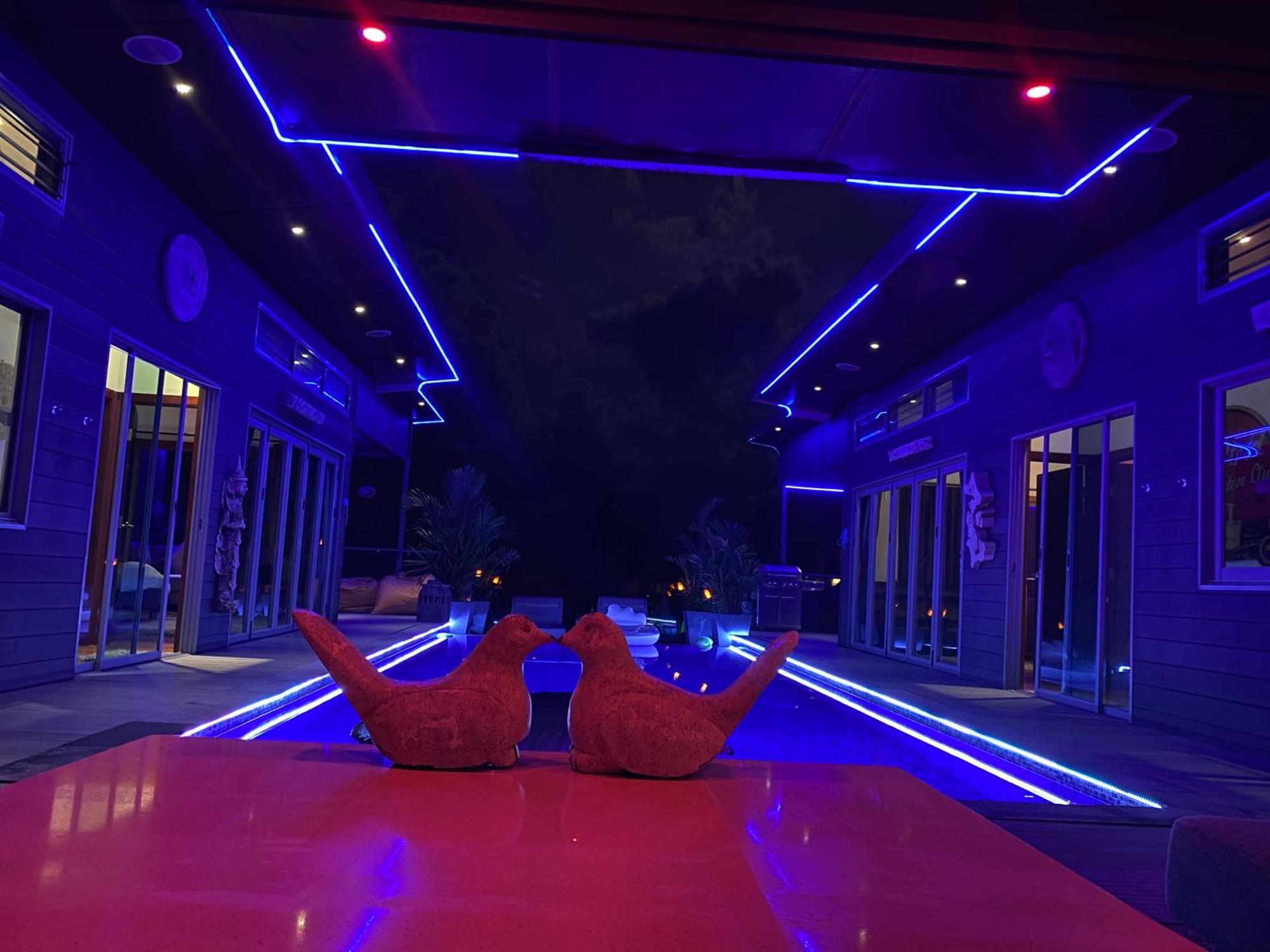Stunning Villa With Ocean Views And Free Car Lamaj-part Kültér fotó