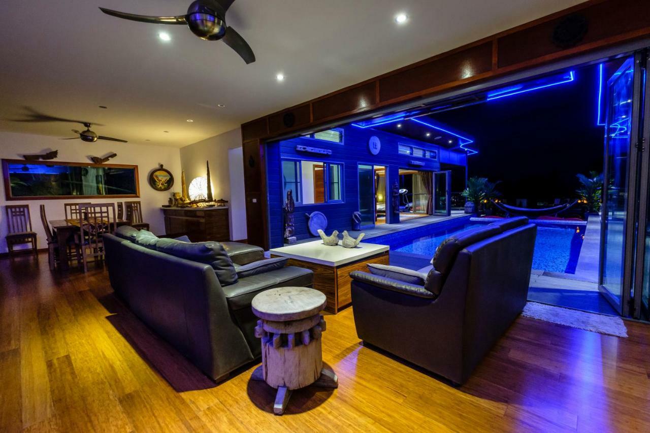 Stunning Villa With Ocean Views And Free Car Lamaj-part Kültér fotó