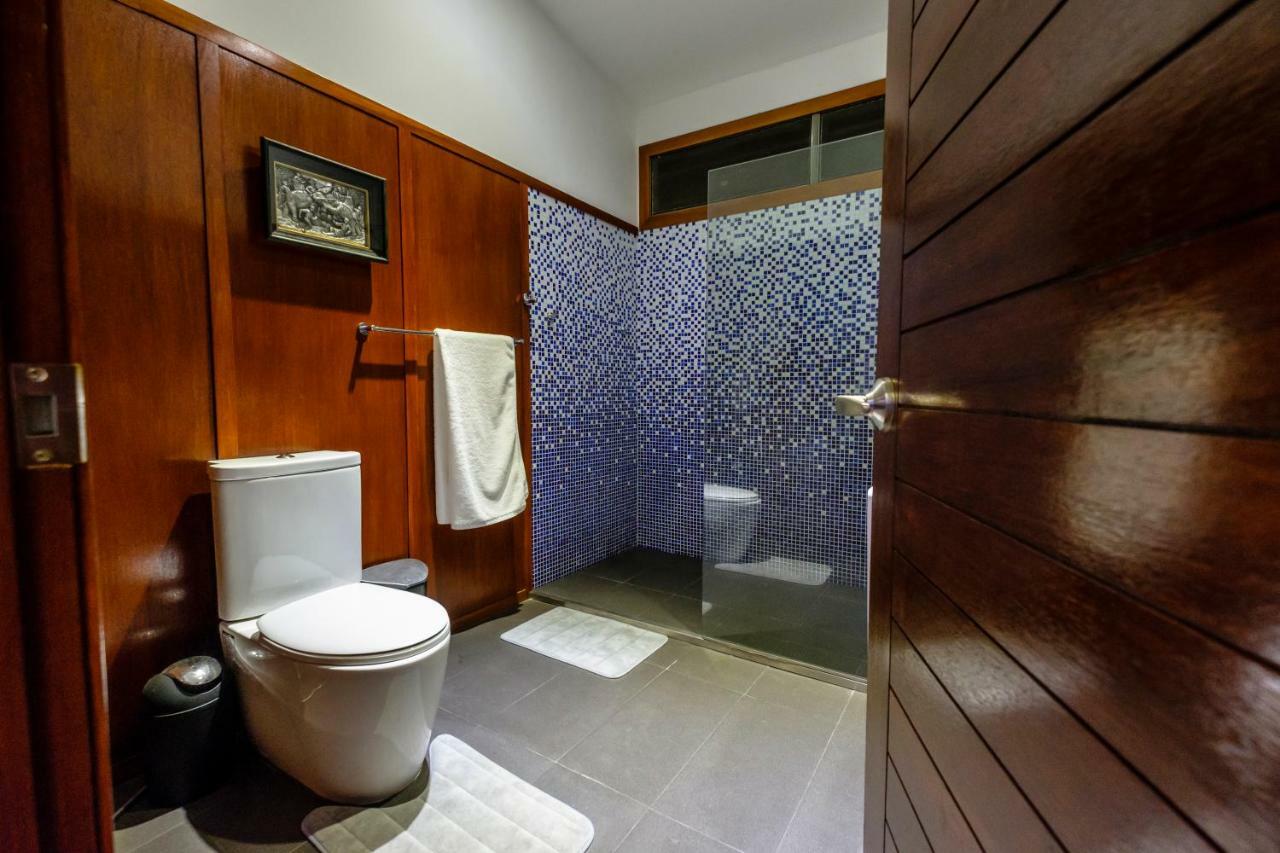 Stunning Villa With Ocean Views And Free Car Lamaj-part Kültér fotó