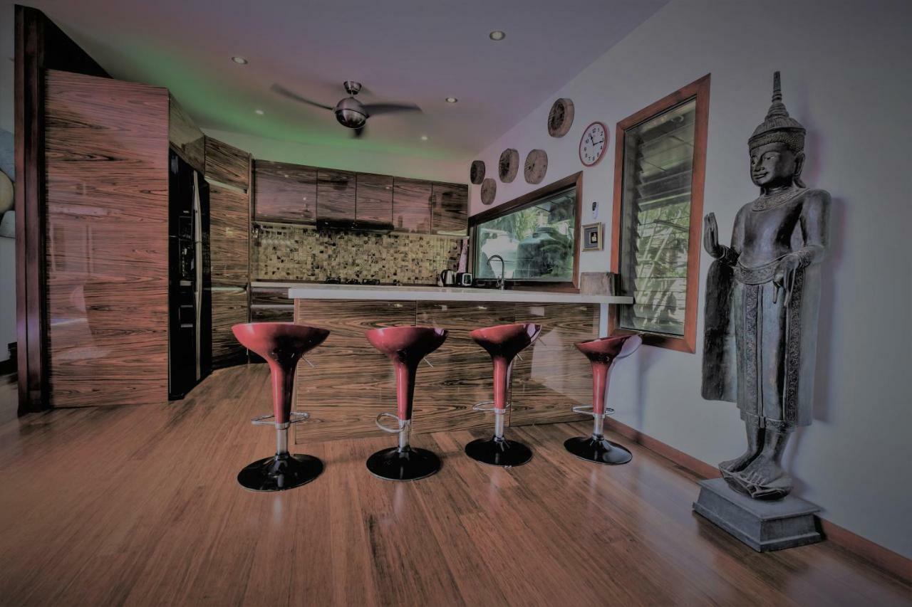 Stunning Villa With Ocean Views And Free Car Lamaj-part Kültér fotó